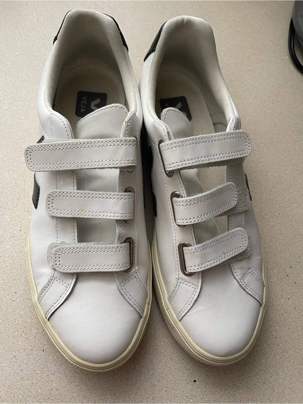 Veja pre owned